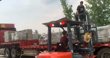 临沧 黄金麻冰裂纹，地铺石装车