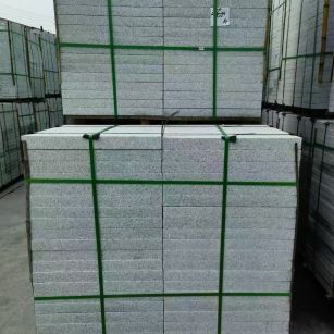 临沧 芝麻白火烧，园林广场市政工程地铺石，1.8~5.0厚均有现货