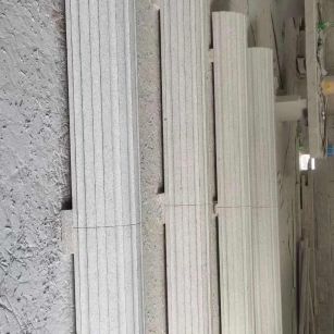 临沧 花岗岩厂家带你看白麻花岗岩门楼大柱柱皮