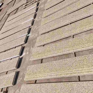 临沧 黄金麻花岗岩光面楼梯踏步