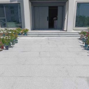 临沧 芝麻白花岗岩地铺石地面铺装