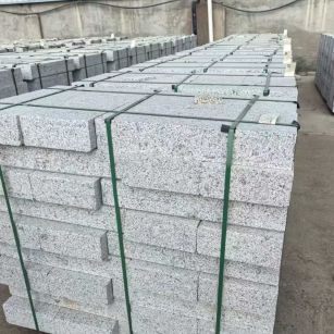 临沧 白麻花岗岩路沿石，弧形路沿石，道牙石，马路牙子，界石，路缘石，平沿石，直岩石，平缘石等