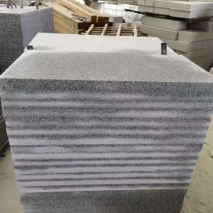 临沧 芝麻白5公分火烧地铺成品，900*400，规格可定制