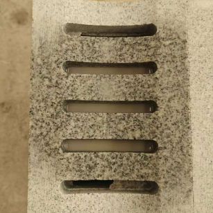 临沧 芝麻白拉丝面花岗岩U型开槽排水槽