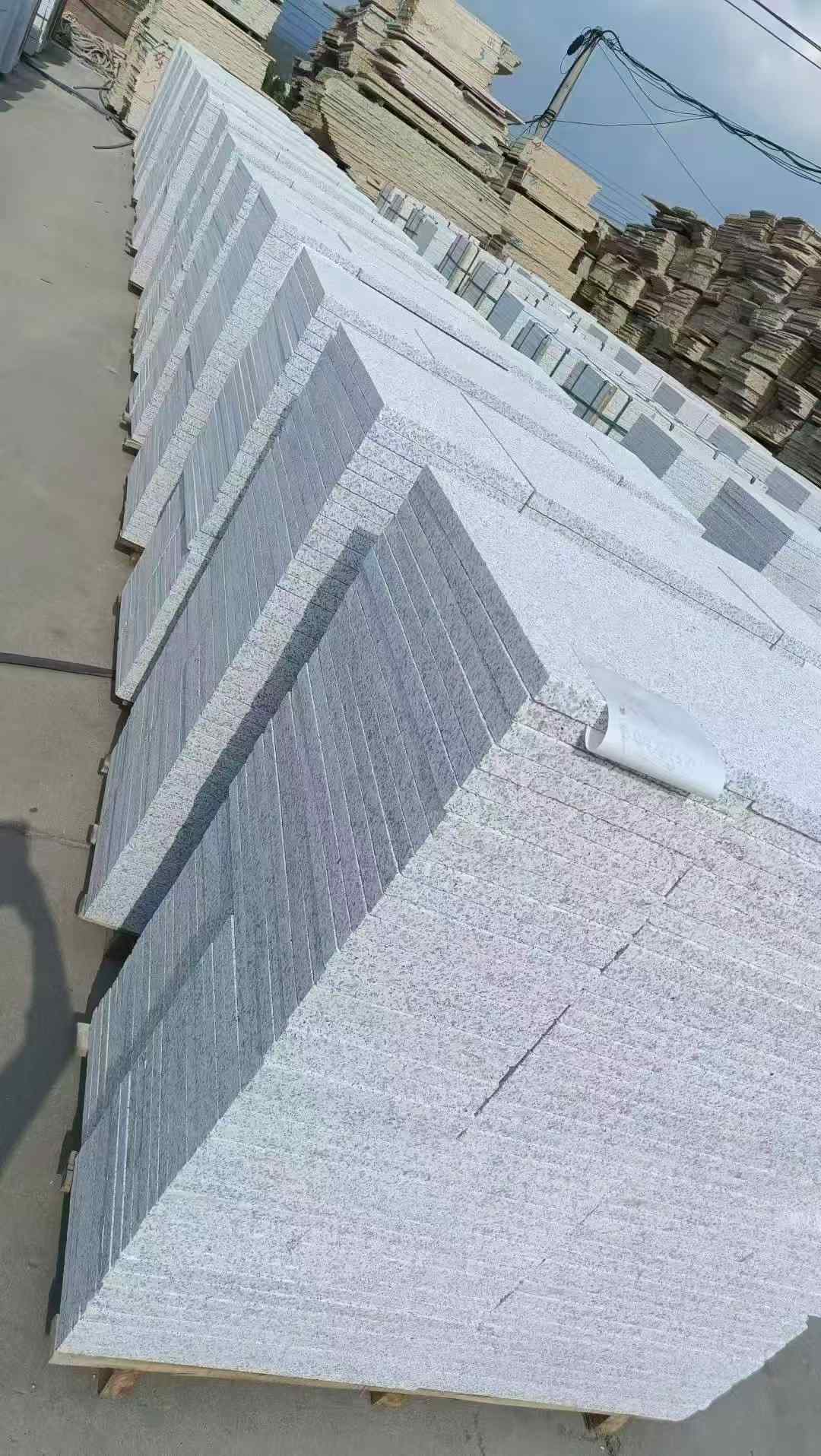 临沧 白麻荔枝面花岗岩地铺石