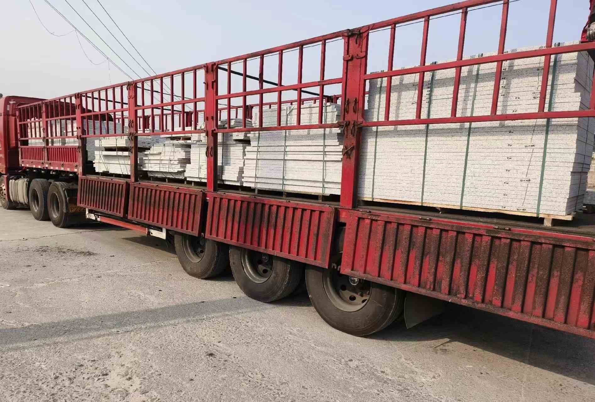 临沧 白麻荔枝面外墙干挂，工厂装车日常