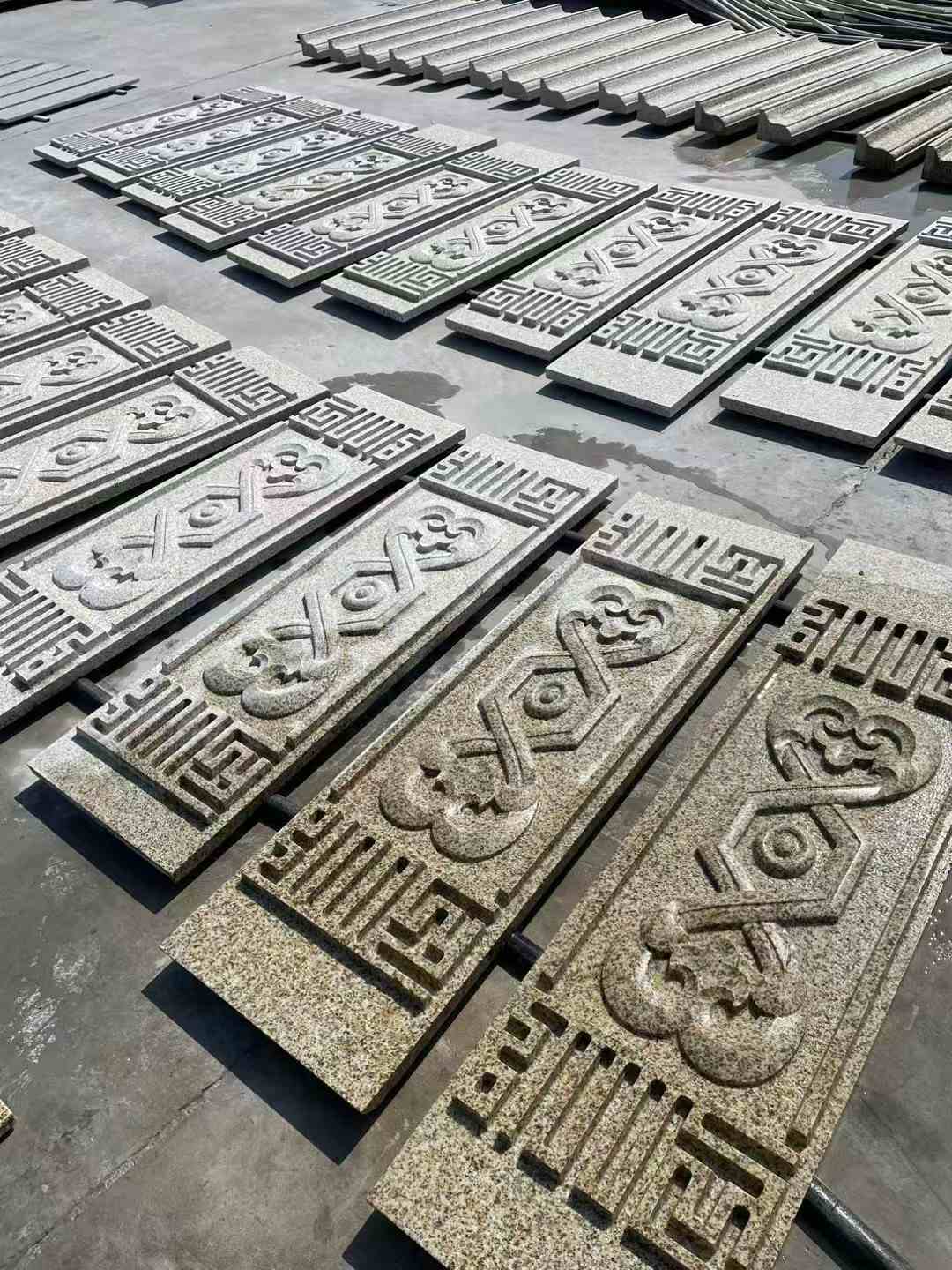 临沧 黄金麻花岗岩外墙雕刻板