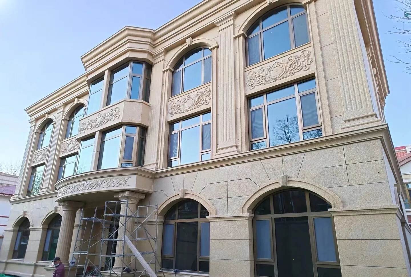 临沧 黄金麻花岗岩别墅外墙干挂