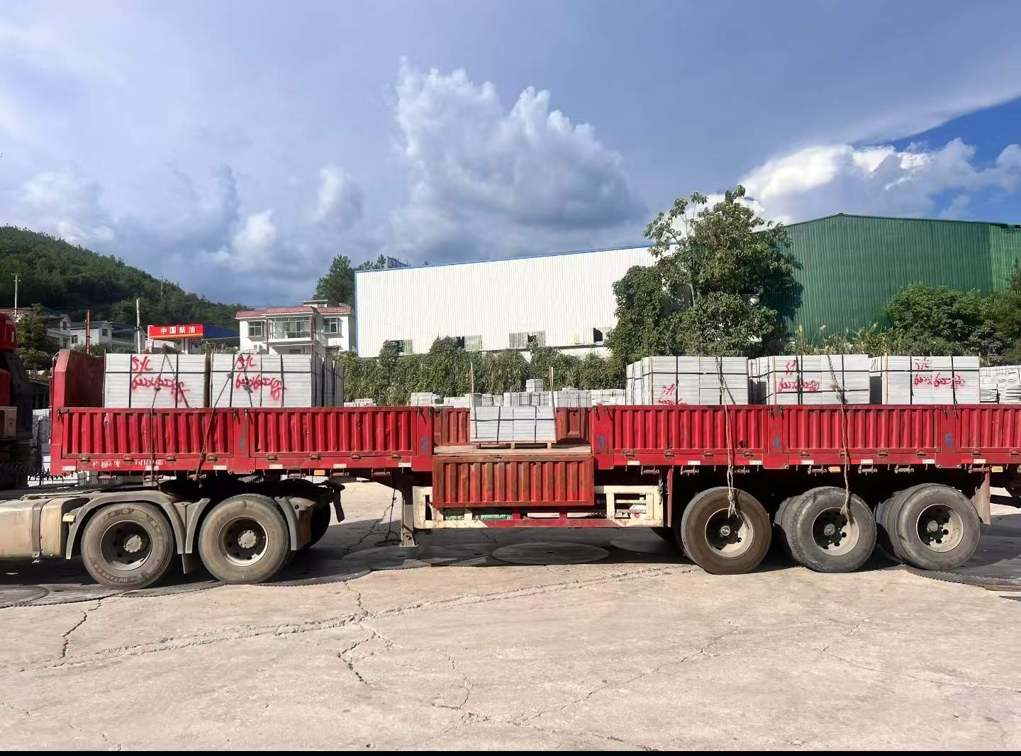 临沧 芝麻灰花岗岩地铺石出货日常